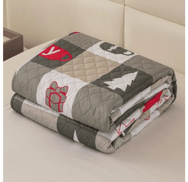 Prehoz na posteľ CHRISTMAS SOCKS zelený Rozmer: 170 x 210 cm