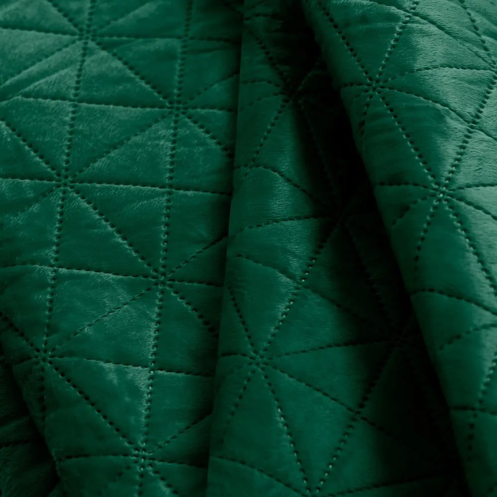 Zelený zamatový prešívaný pléd 170x210 cm Laila – AmeliaHome