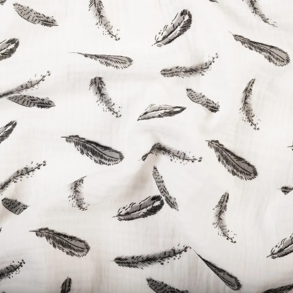 Biante Mušelínová plienka/dečka Nature MSN-074 Čiernosivé pierka na krémovo bielom - ZVÝHODNENÁ SADA 3 KS 70x70 cm - Sada 3 ks