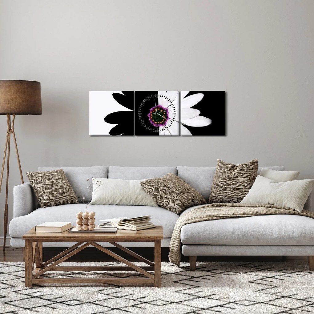 Obraz čiernobieleho kvetu (s hodinami) (90x30 cm)