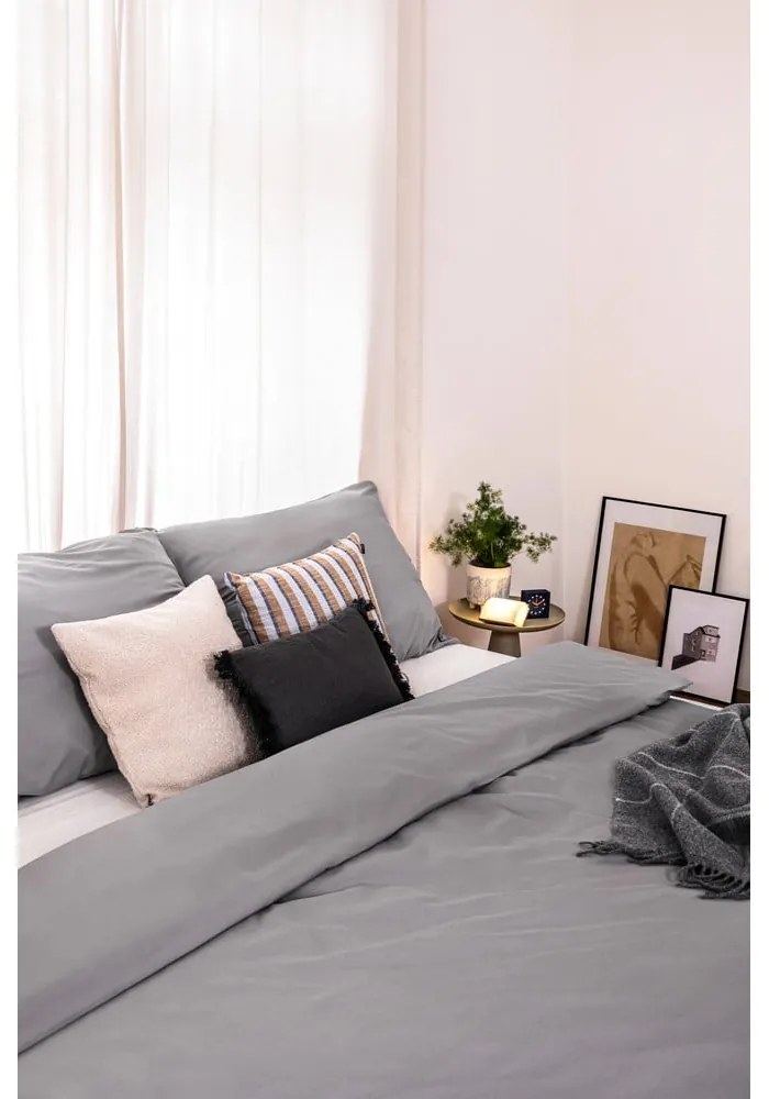 Sivé obliečky na jednolôžko z mikrosaténu 140x200 cm Basic – Bonami Essentials