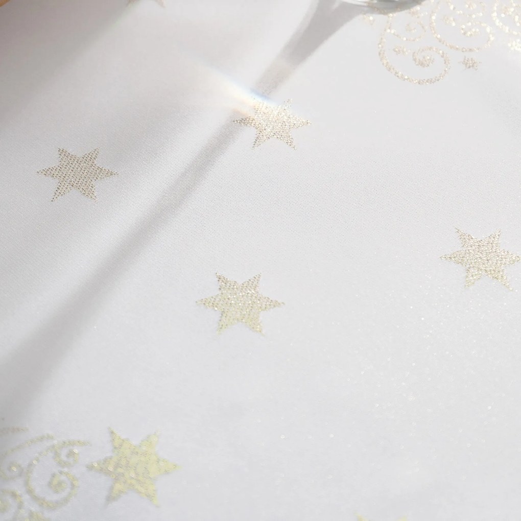 Goldea vianočný hranatý teflónový obrus - zlaté vianočné stromčeky a hviezdičky 80 x 80 cm