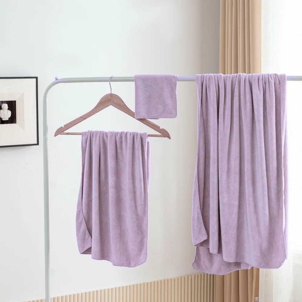 Rýchloschnúci uterák ACTIVE levanduľový Rozmer: 50x90 cm