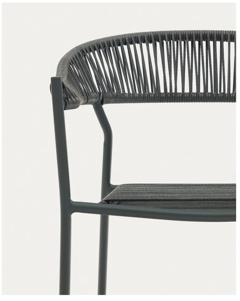 Sivé jedálenské stoličky z umelého ratanu v súprave 4 ks Futadera – Kave Home