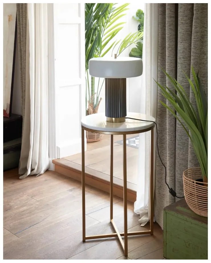 Bielo-zelená stolová lampa s kovovým tienidlom (výška 37,5 cm) Serenella - Kave Home