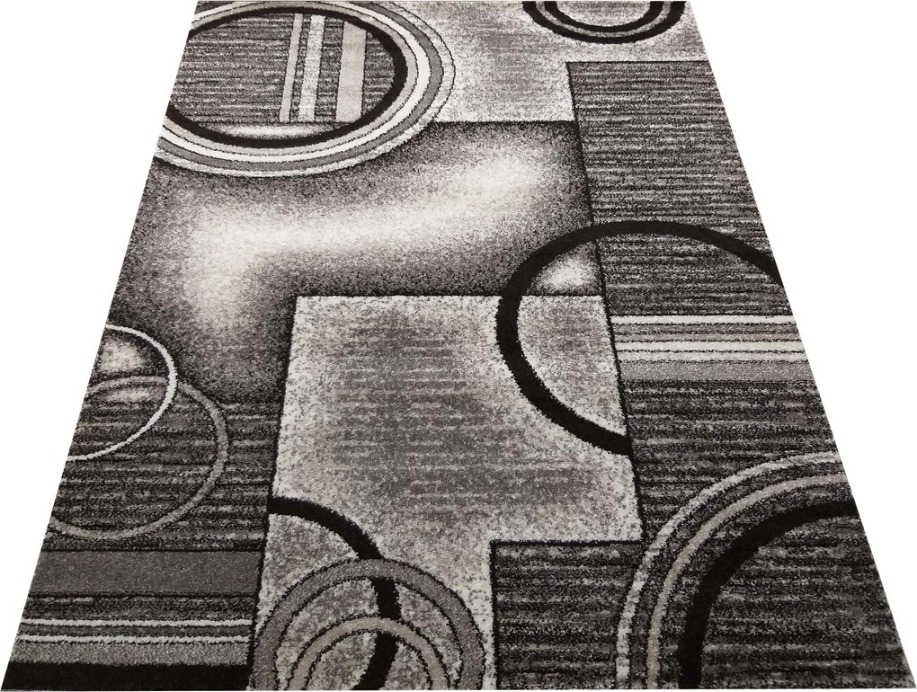 DY Sivý moderný koberec s geometrickým vzorom Panamero 06 Rozmer: 240x330 cm