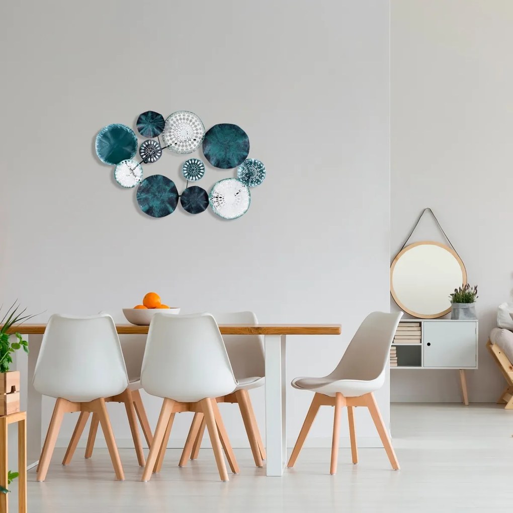 Nástenná kovová dekorácia CHARM modrá/biela