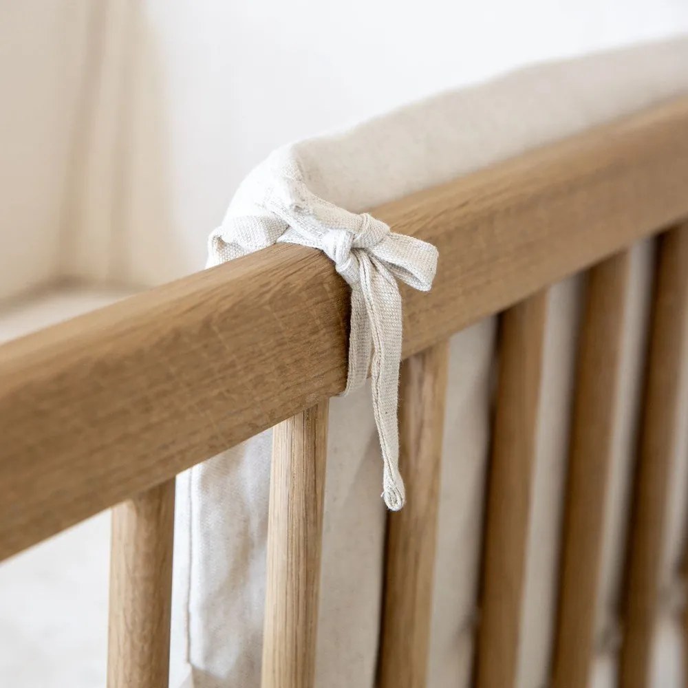 Postieľka z dubového dreva s nastaviteľnou výškou 60x120 cm v prírodnej farbe Forrest – Vipack