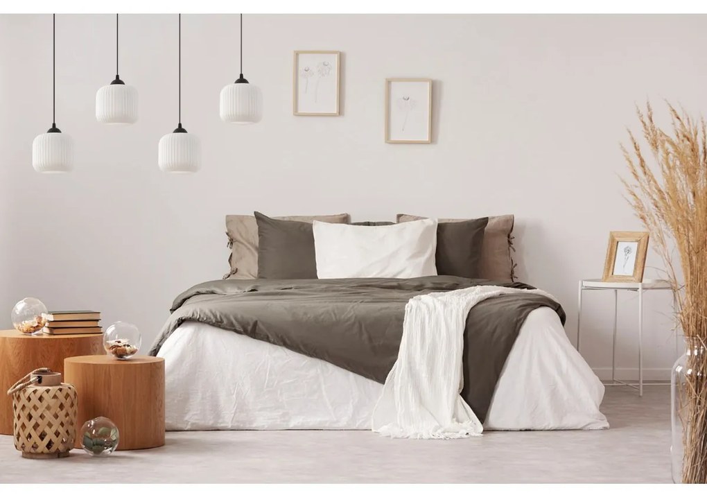 Závesné svietidlo Riffle, 4x biele sklenené tienidlo, b