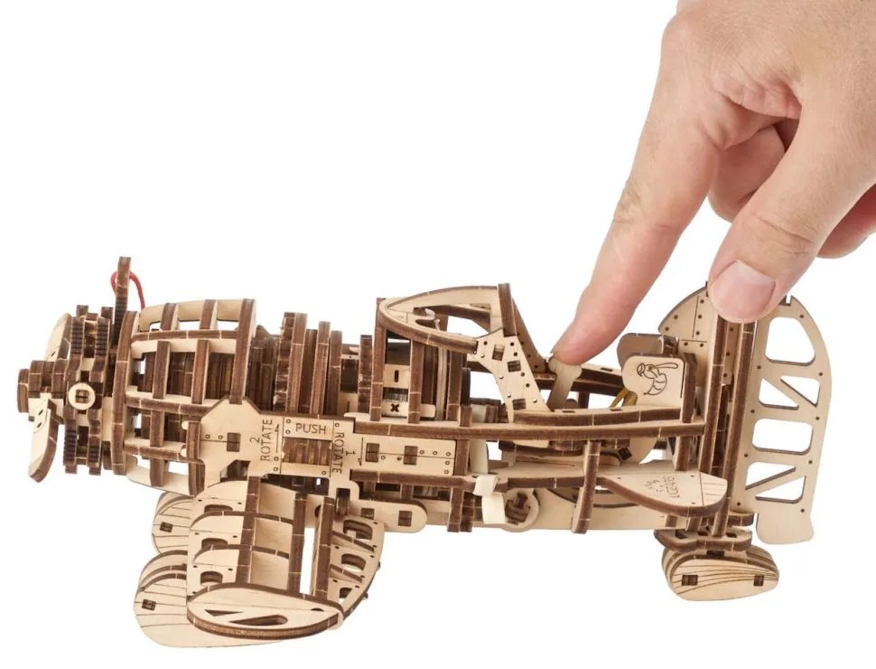 Ugears 3D mechanické puzzle Lietadlo Mad Hornet 354 ks