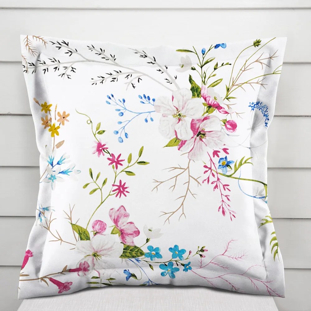 Biante Bavlnená obliečka na vankúš s lemom Sandra SA-453 Modro-ružové kvety na bielom 50 x 50 cm