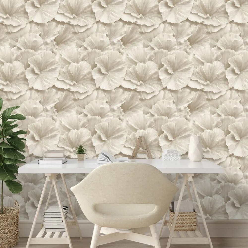 Samolepiaca tapeta béžové kvety v jemnom štýle