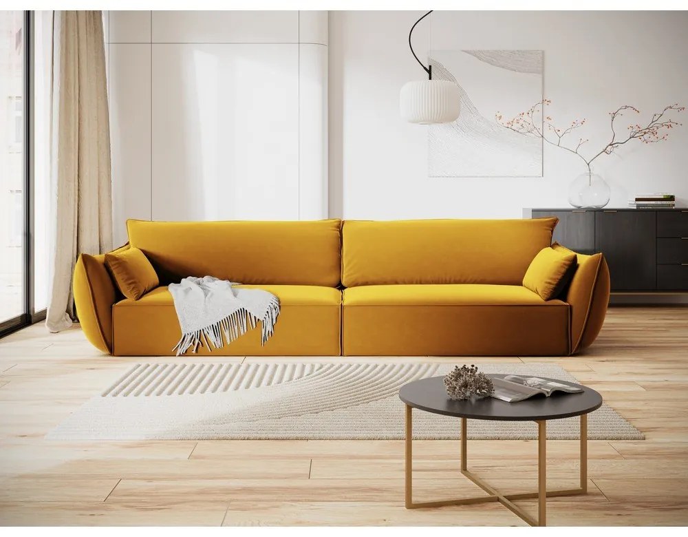 Zamatová pohovka v horčicovej farbe 248 cm Vanda – Mazzini Sofas