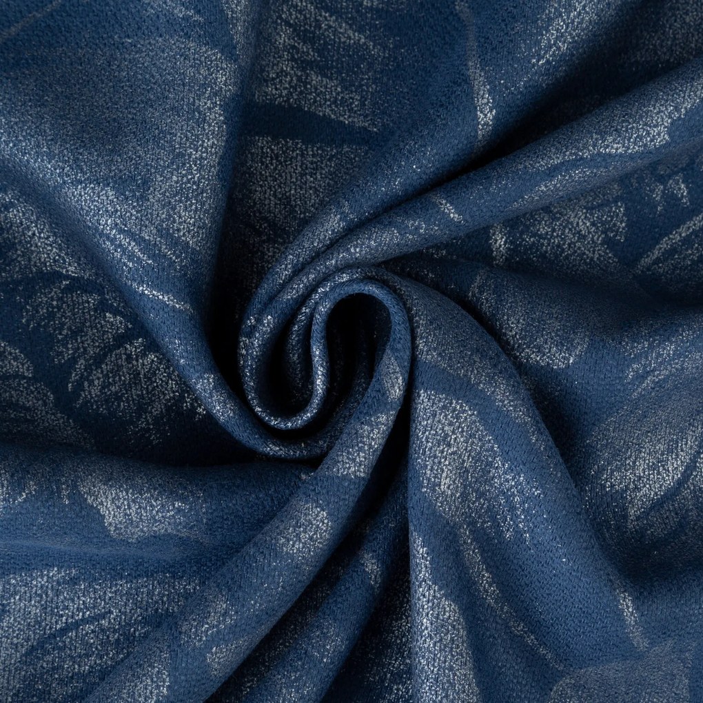 ZATEMŇOVACÍ ZÁVES NA PÁSKE SCARLET 140X270 CM NÁMORNÍCKA MODRÁ