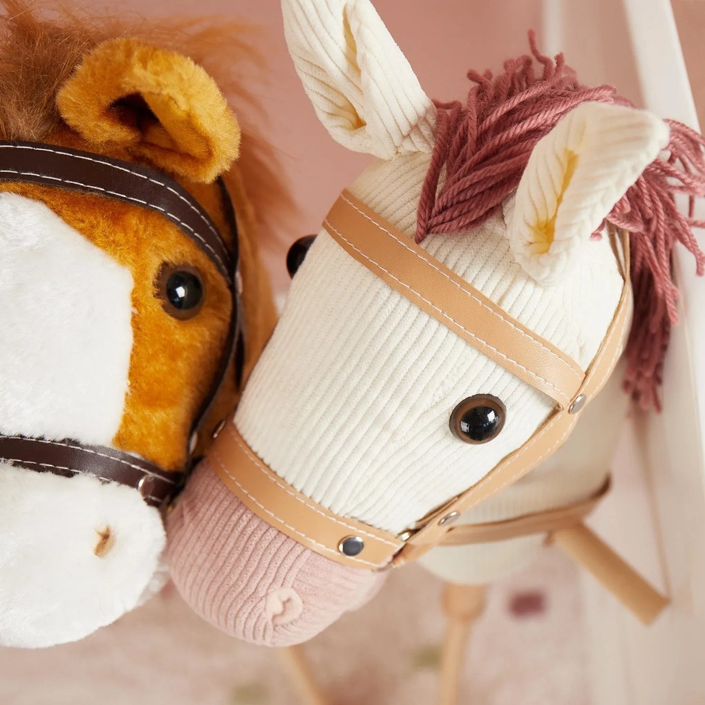 Bieco - Hobby Horsing na tyči - koník Ginger