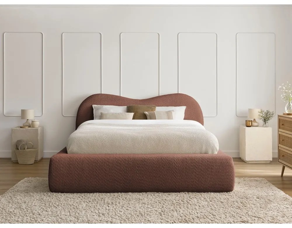 Oranžová čalúnená dvojlôžková posteľ s úložným priestorom s roštom 140x190 cm Orlane – Bobochic Paris