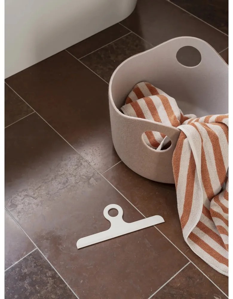 Čierna stierka s držiakom 27 cm Kapi – Blomus