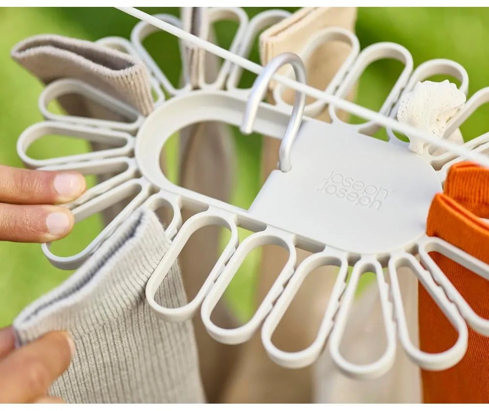 Béžový závesný sušiak na bielizeň Petal – Joseph Joseph