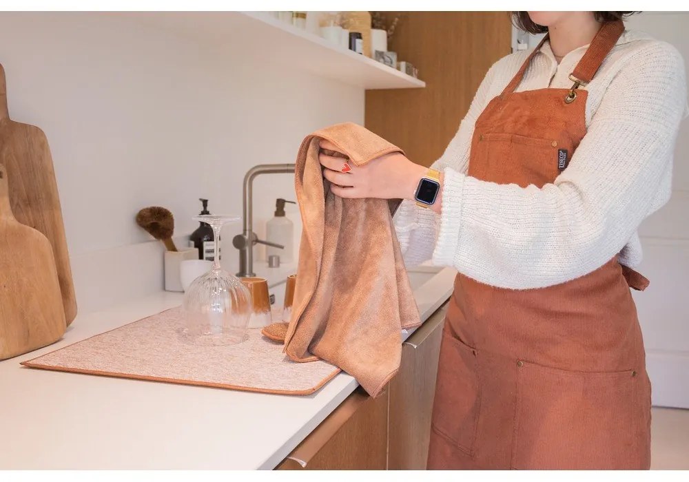 Utierky v súprave 2 ks 50x50 cm Essentials – Tiseco Home Studio