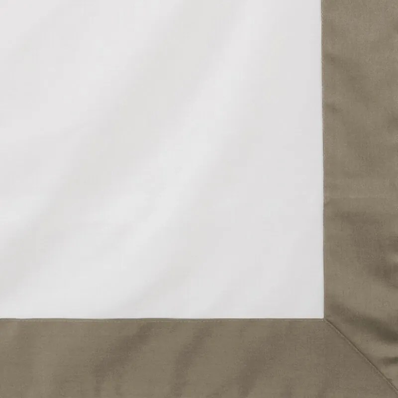 Dekorstudio Exkluzívne posteľné obliečky LAURA - biele s hnedým lémom Rozmer posteľných obliečok: Šírka x Dĺžka: 220x200cm + 2 ks 70x80 cm