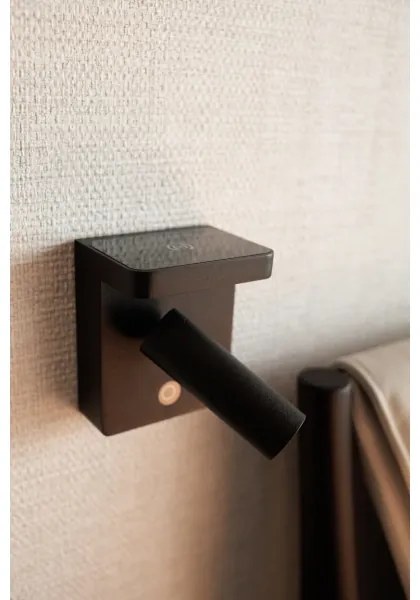 MAXLIGHT W0374 - LED Nástenné bodové svietidlo LOFER LED/7W/230V čierna