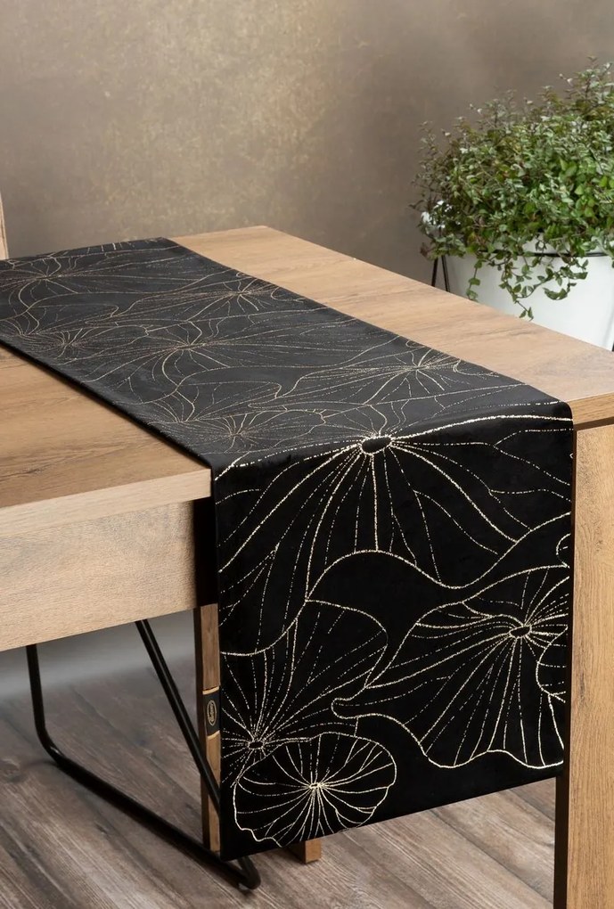 Dekorstudio Elegantný zamatový behúň na stôl BLINK 18 čierny Rozmer behúňa (šírka x dĺžka): 35x140cm
