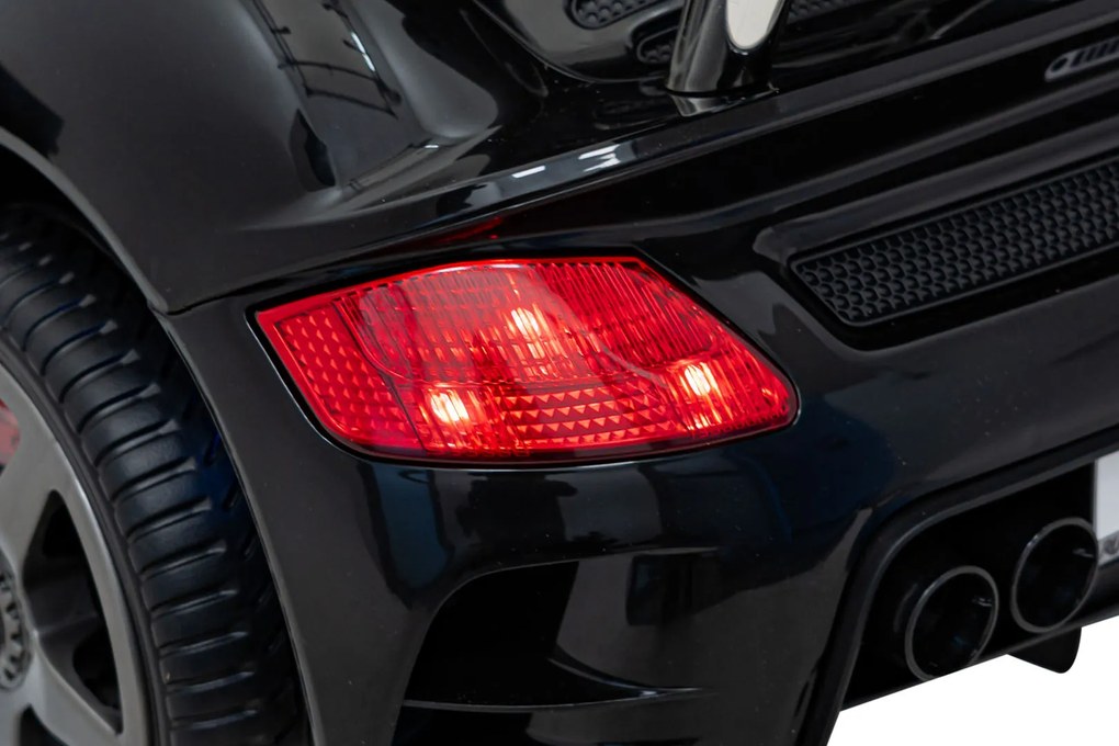 Ramiz Vozidlo RUF CTR3 Čierna