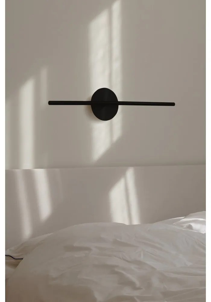 Čierne kovové LED stmievateľné nástenné svietidlo Omni Wall – UMAGE