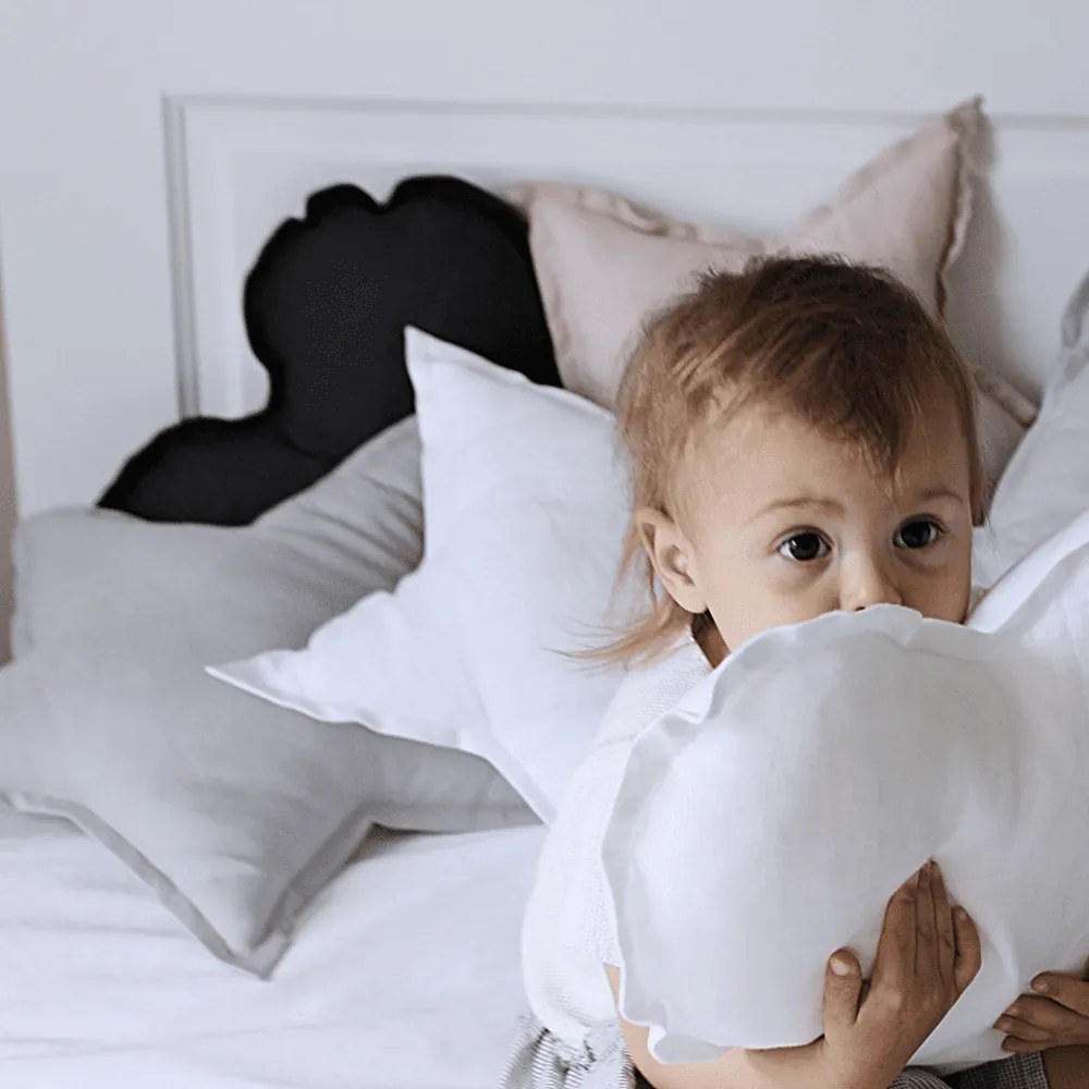 Ľanový vankúš hviezda svetlo šedá 50 cm