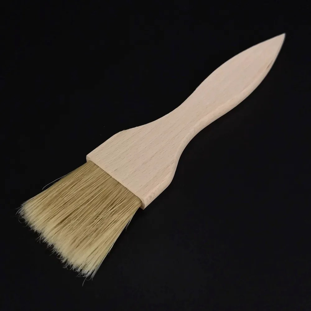 AMADEA Drevená mašlovačka s plochou rukoväťou, masívne drevo, dĺžka 19,5 cm