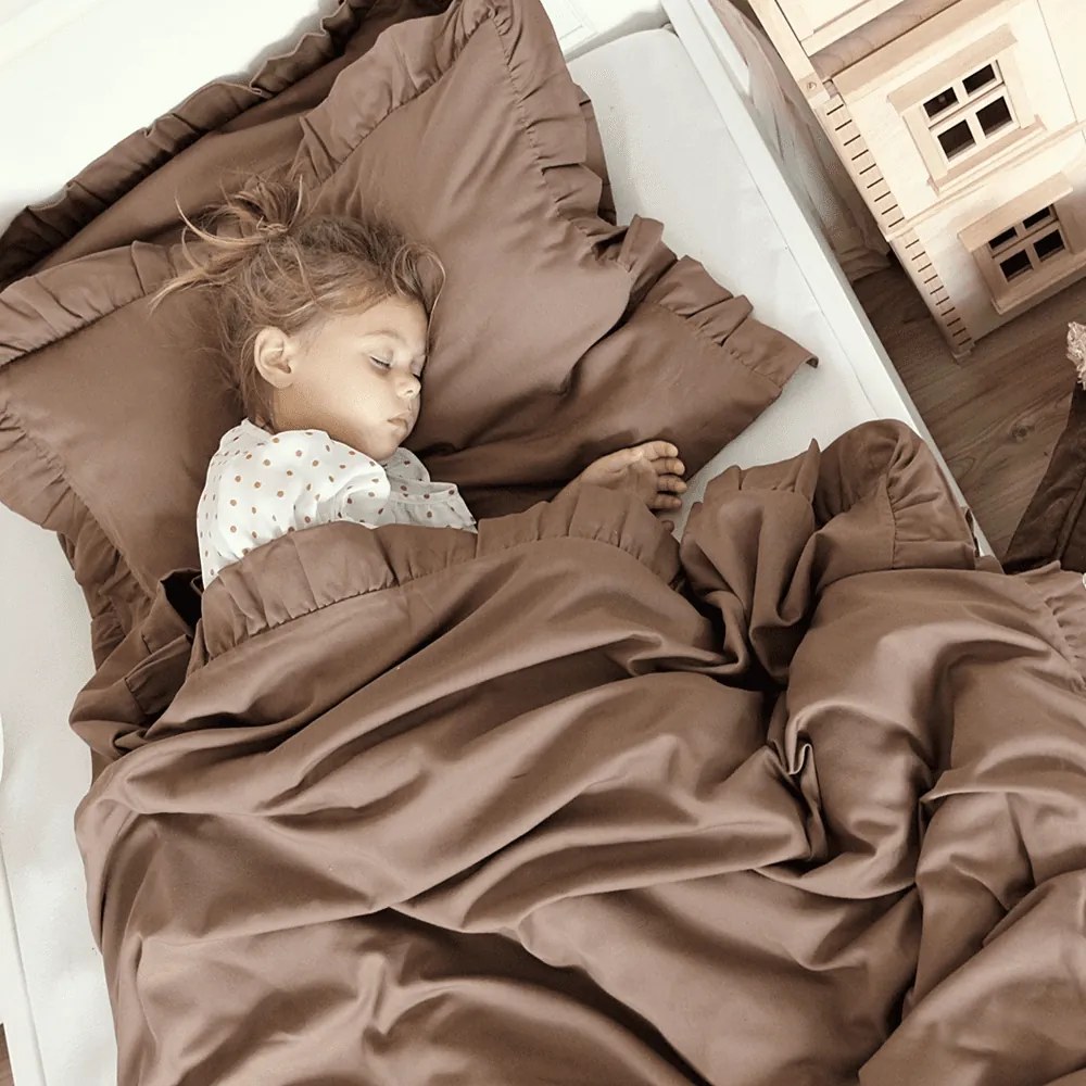 Junior obliečky s volánikmi čokoládové 100x135cm