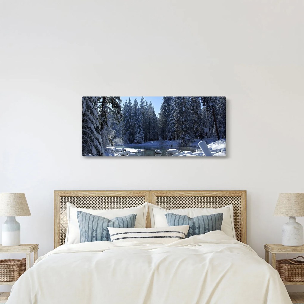 Obraz zasneženého lesa (120x50 cm)