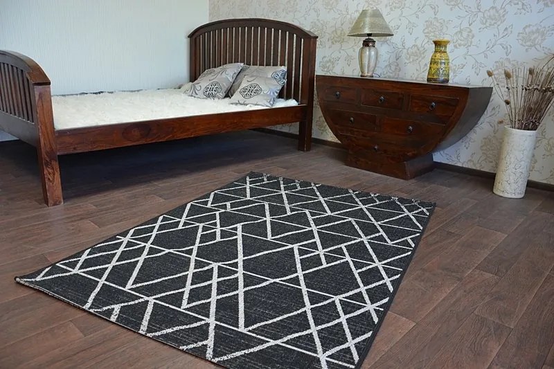 styldomova Šnúrkový koberec sizal floorlux 20508 trojuholník čierny/strieborný