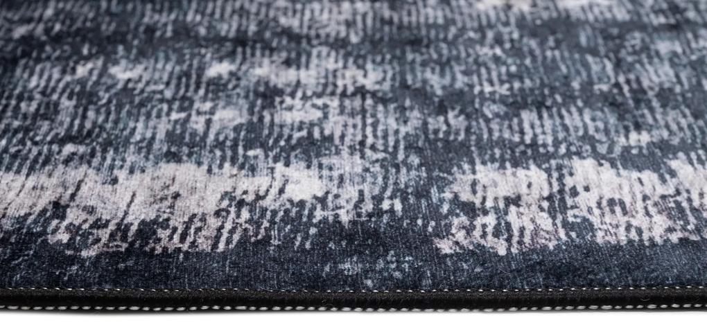 Tmavý trendový koberec s protišmykovou úpravou