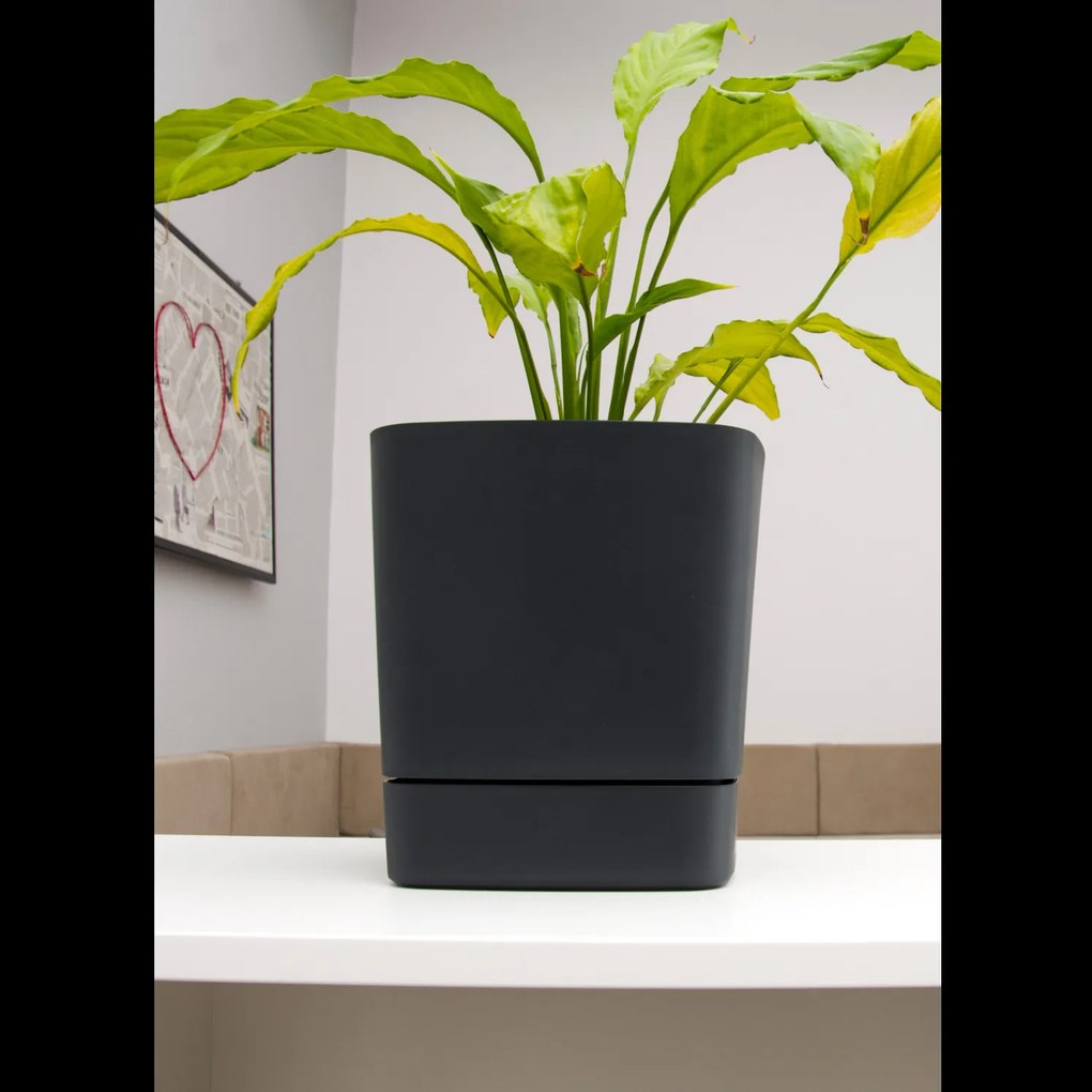 Kvetináč s podstavcom CLIMA 340 x 340 mm, recyklovaný, čierny*41442