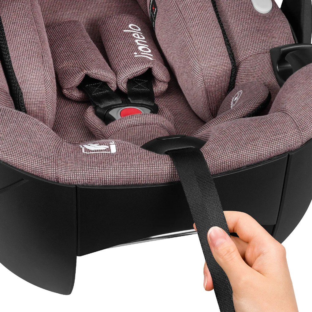 Autosedačka Lionelo MOXIE i-Size 40-87 cm Farba: Black