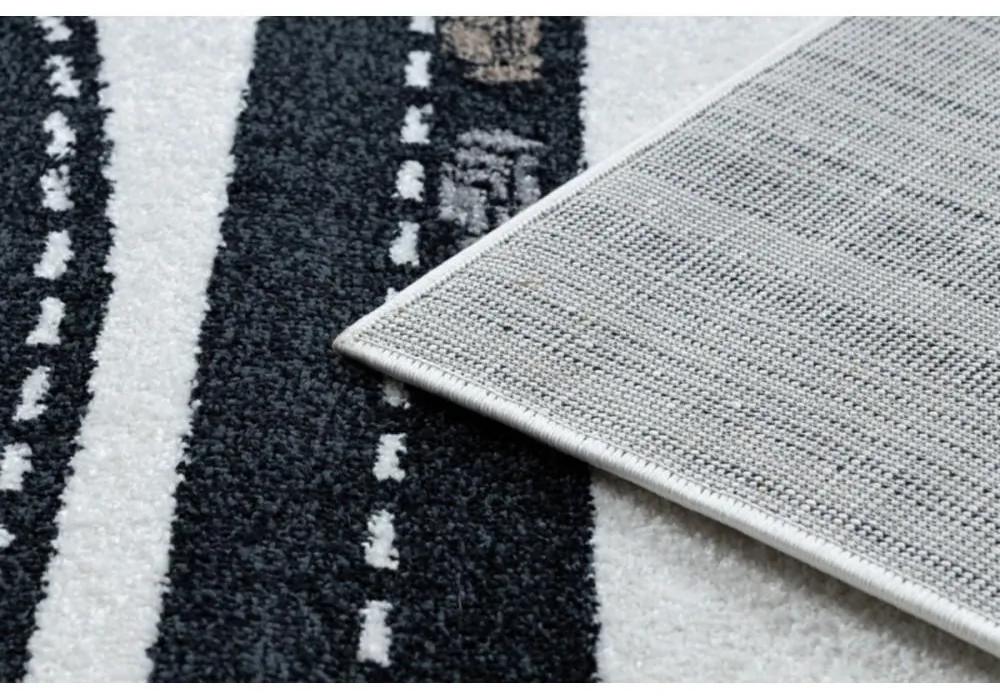 Detský kusový koberec Závodná dráha krémovo biely 200x290cm