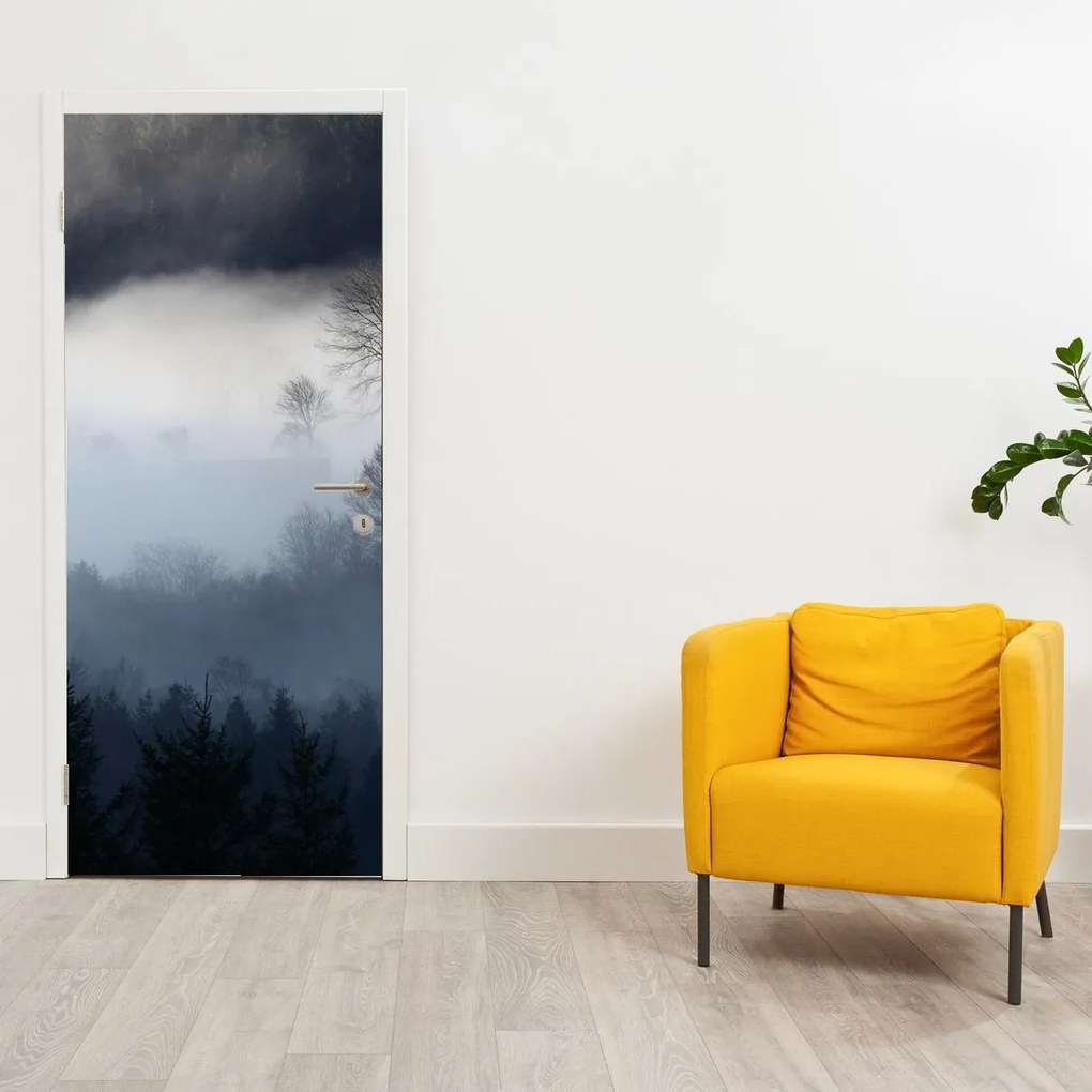 Fototapeta na dvere - Hmla nad lesom (95x205cm)