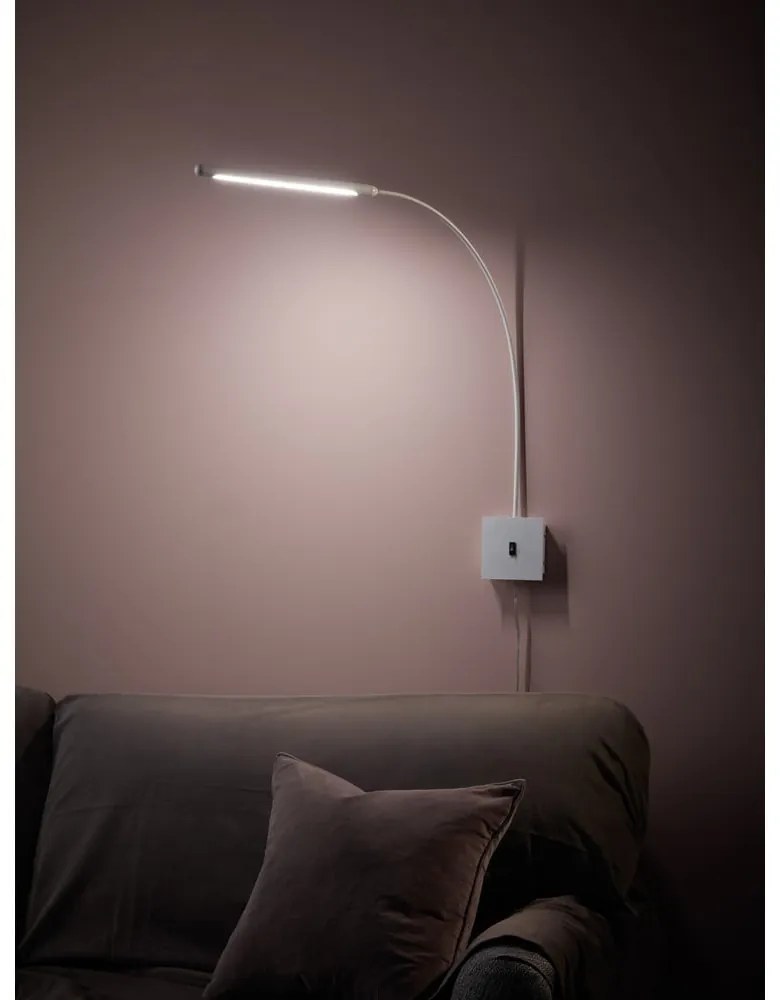 Biele nástenné svietidlo Markslöjd Antenna 1L