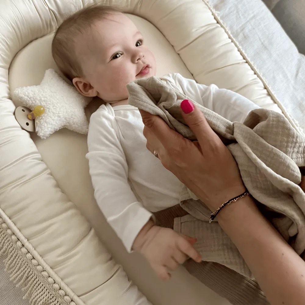 Hniezdo pre bábätko Boho vanilka 83x54cm