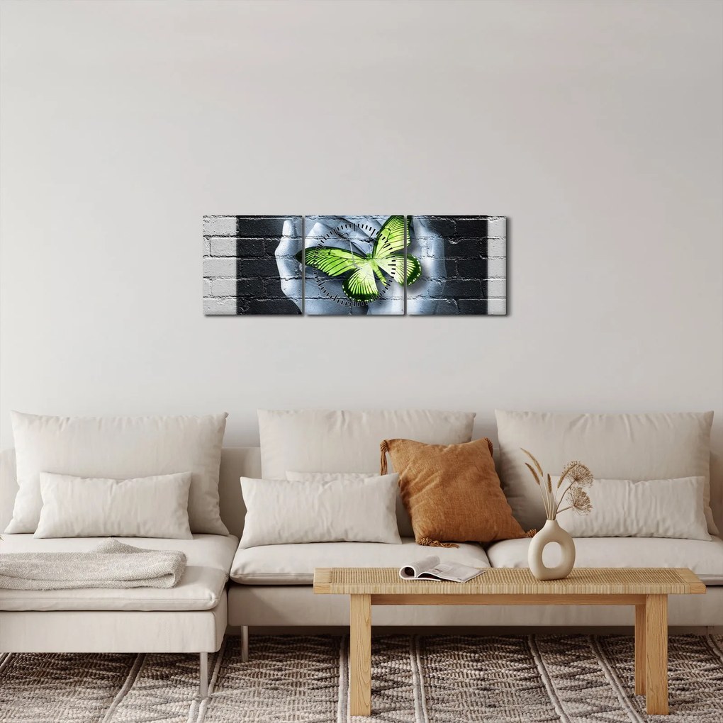 Obraz - Zelený motýľ v stene (s hodinami) (90x30 cm)