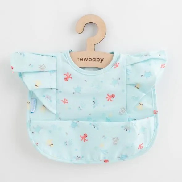 NEW BABY Luxusný podbradník New Baby 35x27 cm s volánikmi