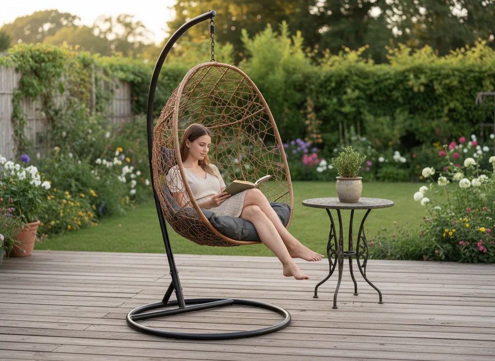 CH PRÍRODNÉ ZÁVESNÉ KRESLO, VANKÚŠ – TMAVOŠEDÁ, RÁM – ČIERNA 115 X 90 X 67 CM