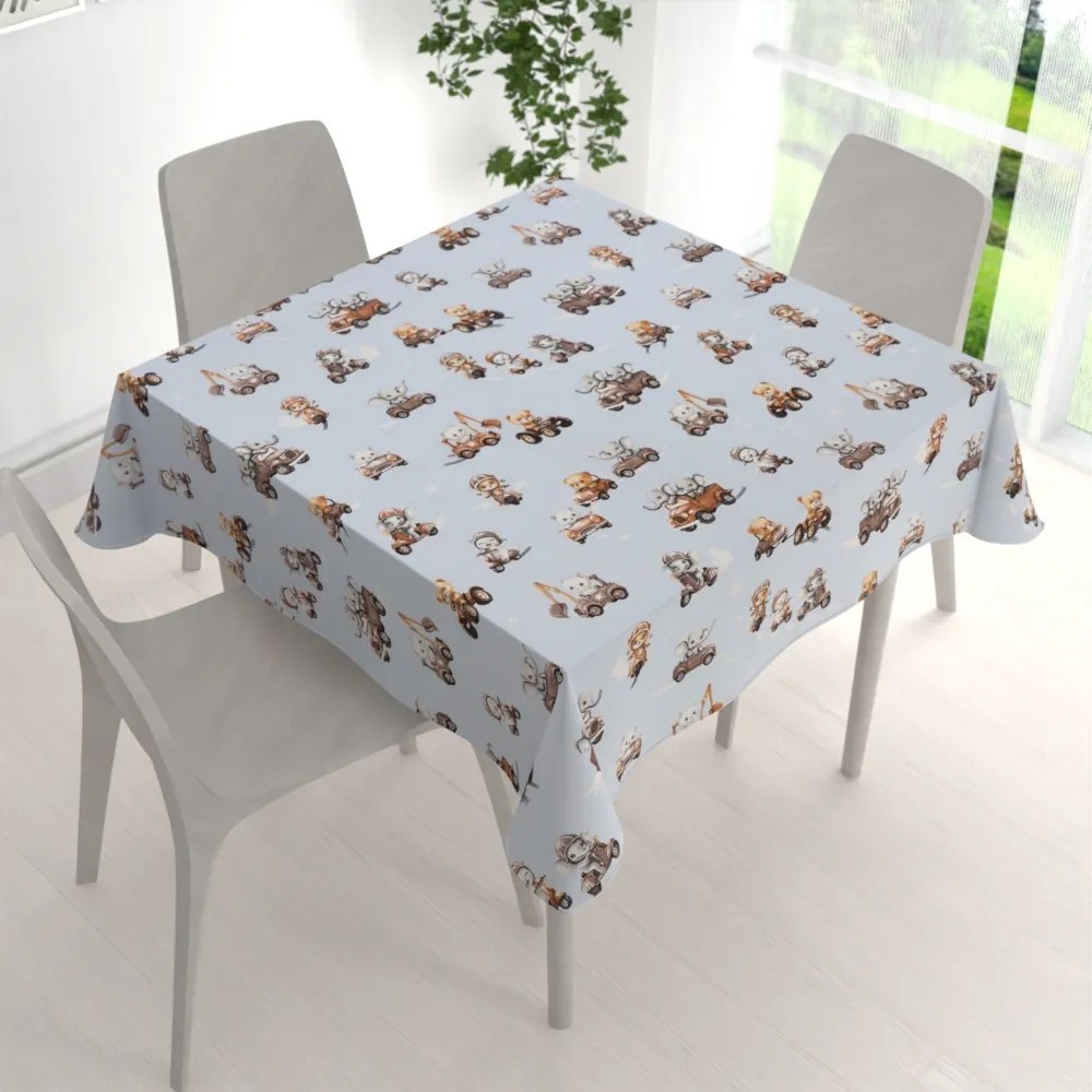 Biante Detský bavlnený štvorcový obrus Sandra SA-629 Zvieratká v autách na modrom 150x150 cm
