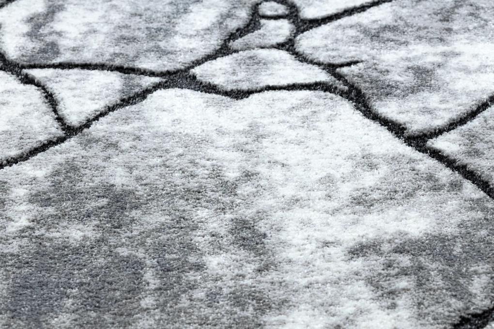 Moderný koberec COZY 8873 Cracks, prasknutý betón - Štrukturálny,  dve vrstvy  rúna tmavosivá