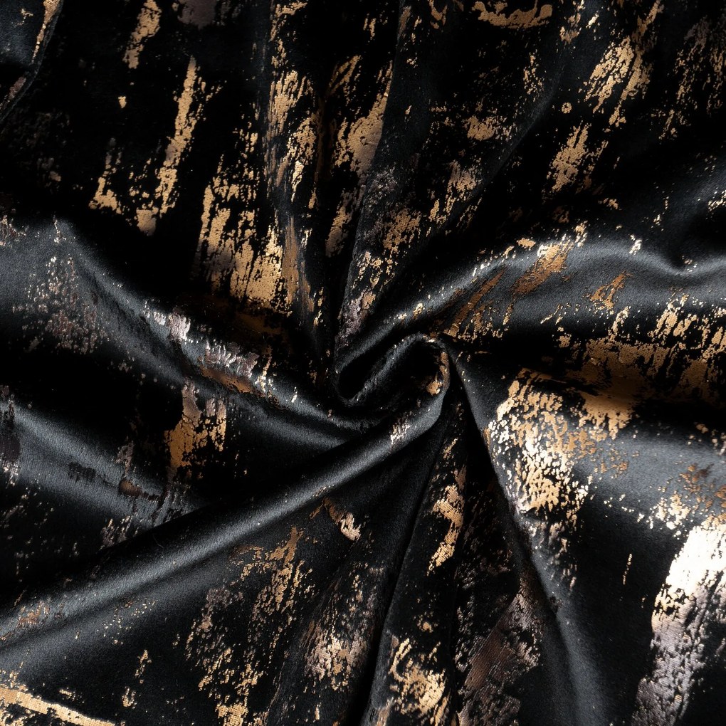 ZATEMŇOVACÍ ZÁVES NA KRÚŽKOCH TONIA 140X250 CM ČIERNA