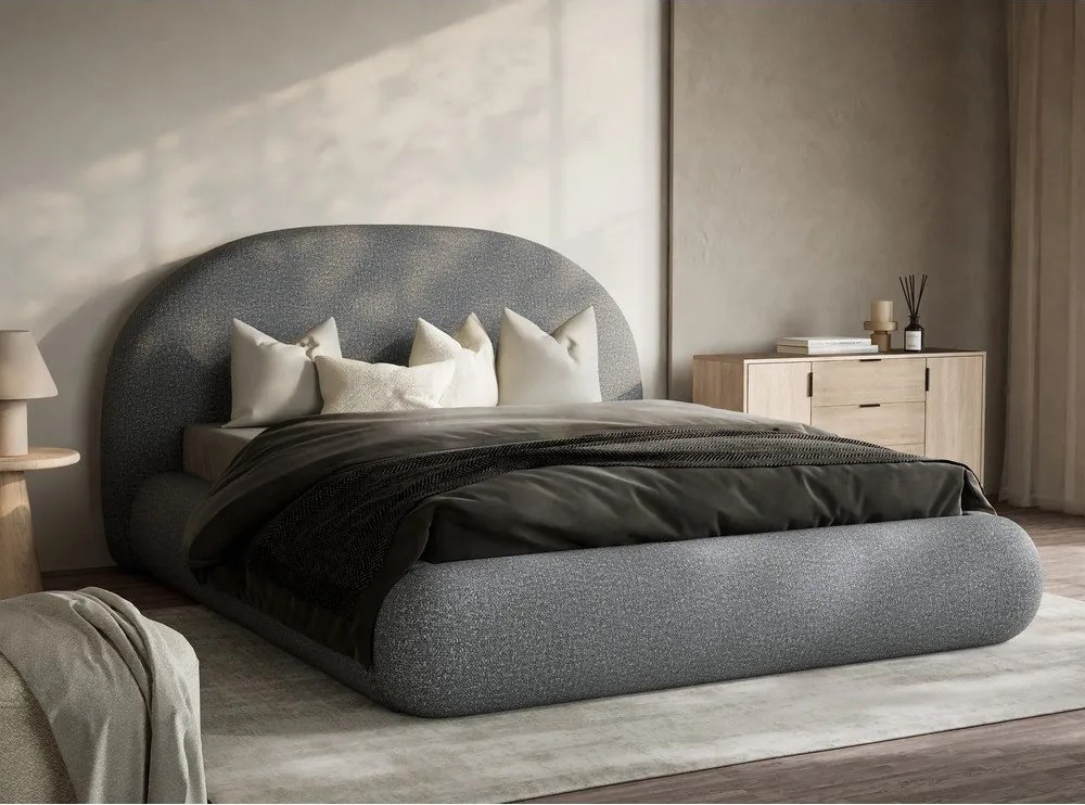 Sivá čalúnená dvojlôžková posteľ s úložným priestorom s roštom 140x200 cm Maumere – Maison de Rêve