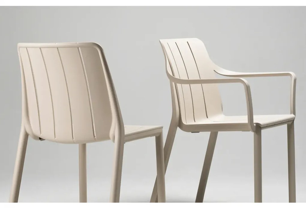 TIBERINA ARMCHAIR záhradná stolička s podrúčkami terra