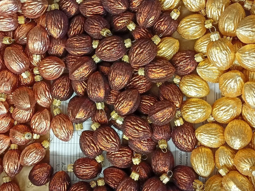 Bella Rose Sklenená vianočná ozdoba Ořech Hnědá Mat