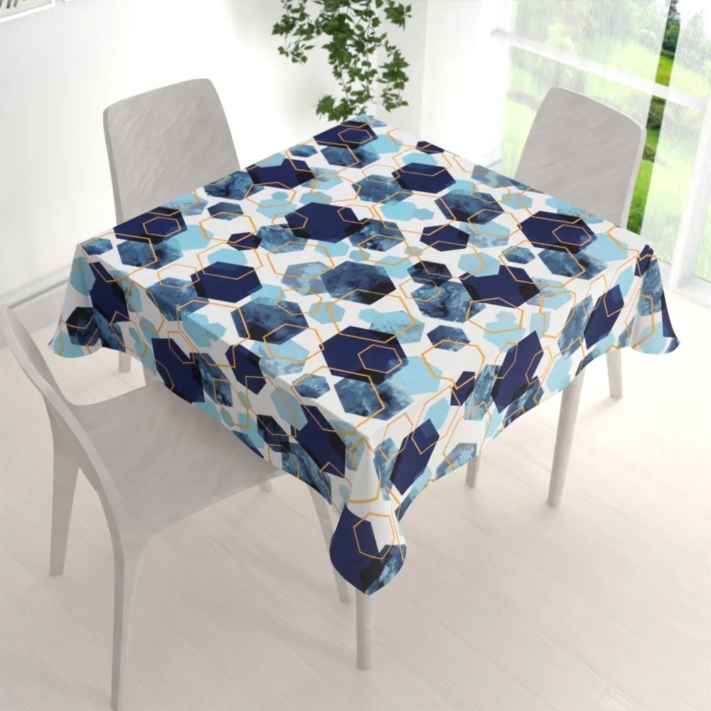 Biante Bavlnený štvorcový obrus Sandra SA-574 Modré hexagóny na bielom 140x140 cm